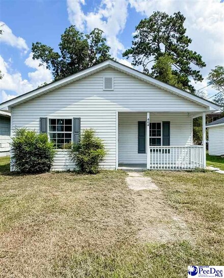 404 W Calhoun St, Dillon, SC 29536