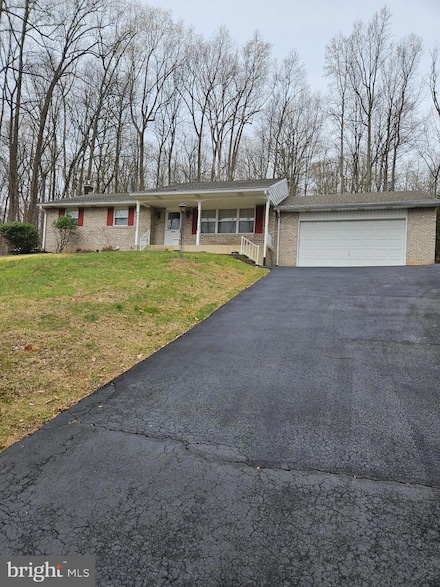 2429 Schaffer Rd, Pottstown, PA 19464