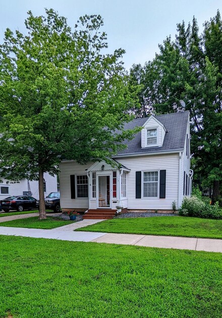 115 5th Ave NW, Faribault, MN 55021