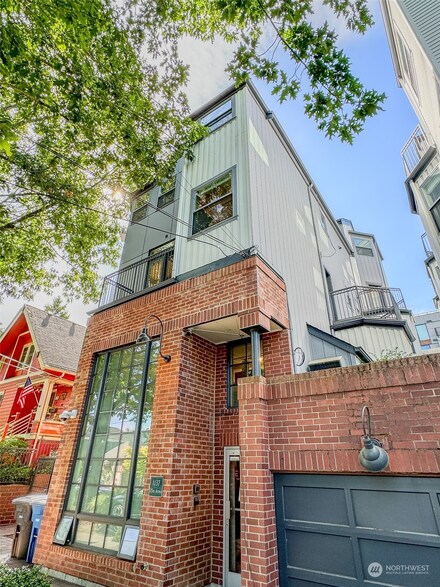1137 25th Ave, Seattle, WA 98122