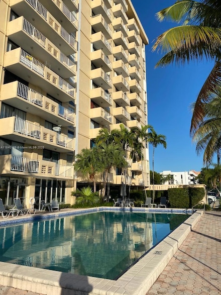 2350 NE 135th St Unit 1211, North Miami, FL 33181