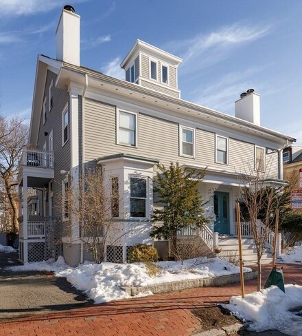 20 Clinton St Unit 4, Cambridge, MA 02139