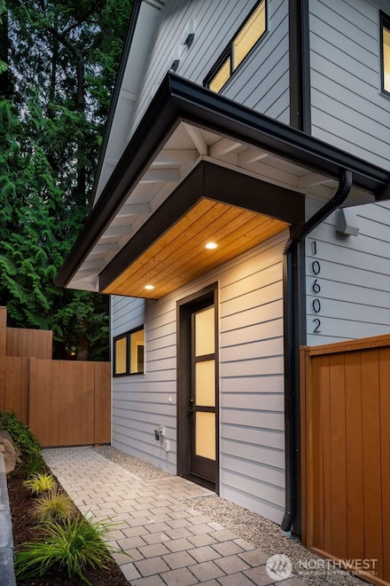10602 NE 137th Place, Kirkland, WA 98034