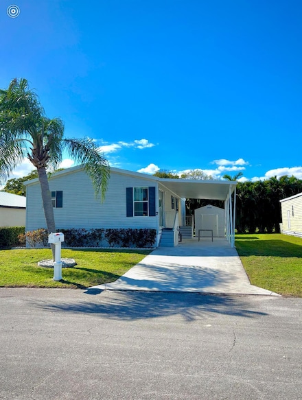 7 SE Flamenco Way, Port St. Lucie, FL 34952