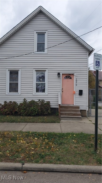 1979 W 54th St, Cleveland, OH 44102