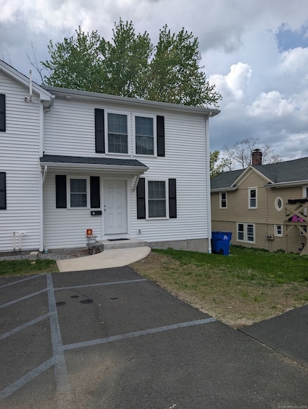 9 Center St Unit D, Collinsville, CT 06019