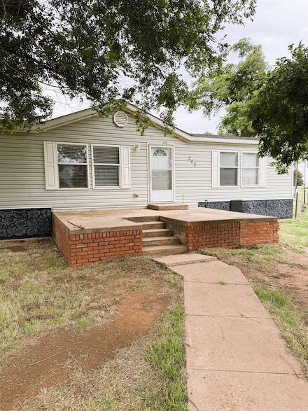 1367 Cherry St, Nash, OK 73761