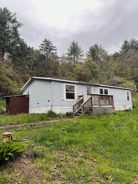 467 River Rd S, Putney, VT 05346