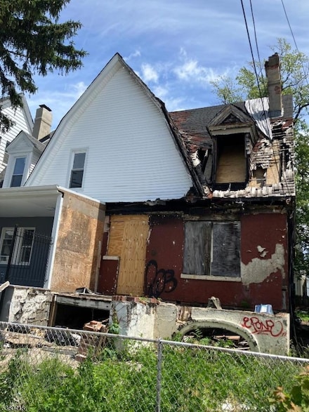 161 N 12th St, Newark, NJ 07107