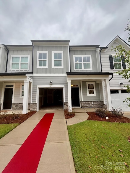 9312 Munsing Dr, Charlotte, NC 28269