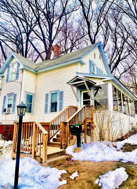 1026 Main St, North Walpole, NH 03609