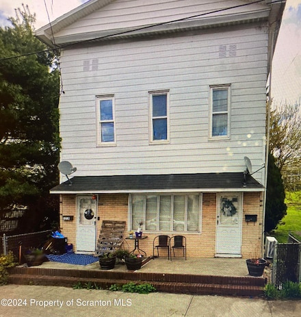1216 Main St, Avoca, PA 18641
