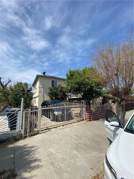1348 E 21st St, Los Angeles, CA 90011