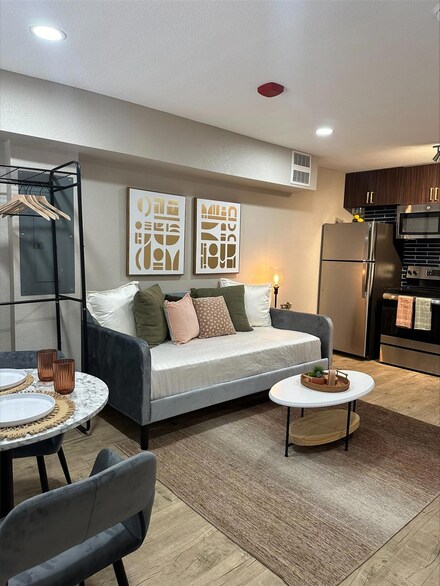 9220 N Interstate 35, Austin, TX 78753