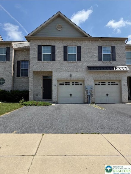 312 Milkweed Dr, Allentown, PA 18104