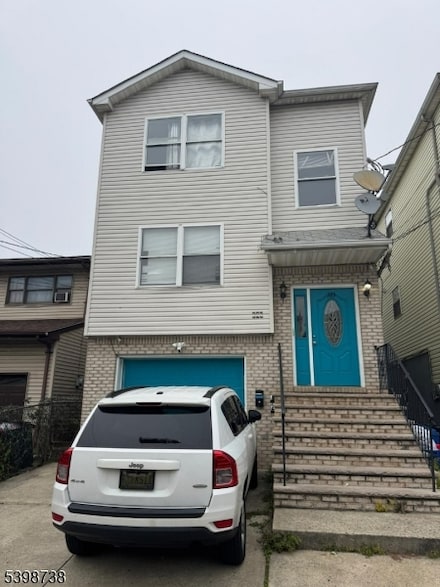 323 Bond St, Elizabethport, NJ 07206