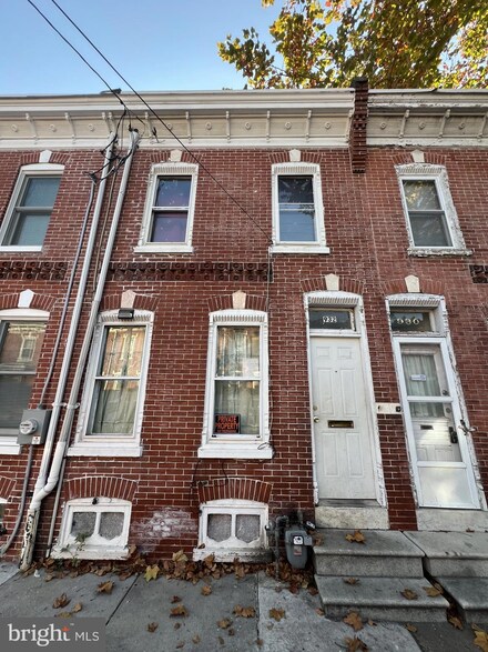 932 N Pine St, Wilmington, DE 19801