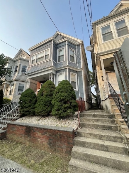 625 Court St, Elizabethport, NJ 07206