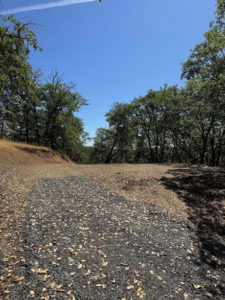 6060 Old Stage Rd, Central Point, OR 97502
