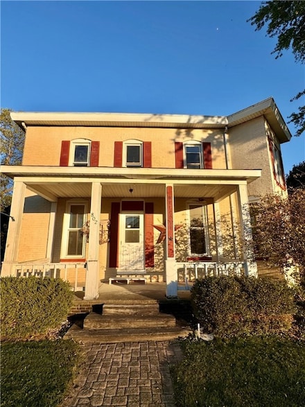 802 Locust Ave, Neoga, IL 62447