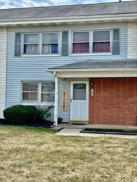 120 Buckeye Cir Unit B, Columbus, OH 43217