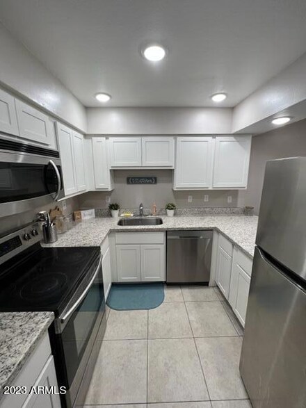 1822 E Center Ln Unit D, Tempe, AZ 85281