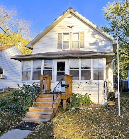 132 Rhey St, Waterloo, IA 50703