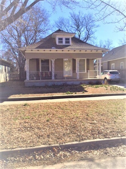 816 N Buffum St, Wichita, KS 67203