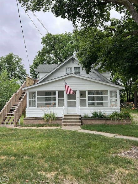 46 Smith Ct Unit upper unit, Lake Orion, MI 48362