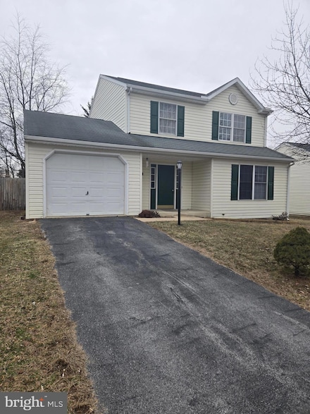 10514 Bear Creek Dr, Hagerstown, MD 21740