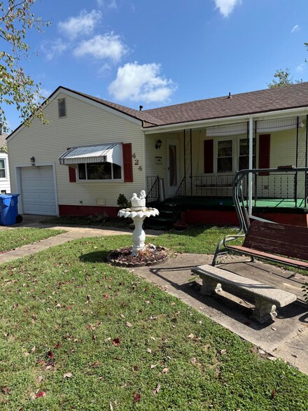 424 H St NW, Miami, OK 74354