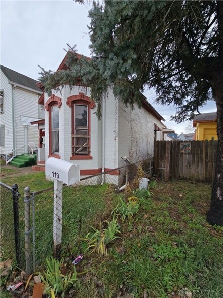 125 S van Lear St, Dayton, OH 45403