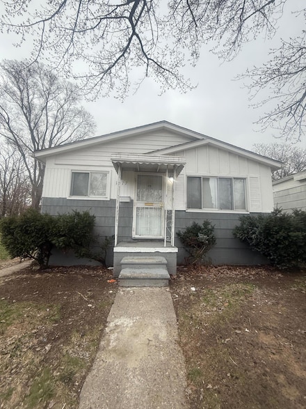 1977 Brighton St, Highland Park, MI 48203