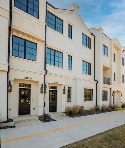 4111 S Champions Dr, Rogers, AR 72758