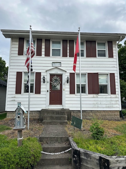 139 W Main St, Centerville, IN 47330