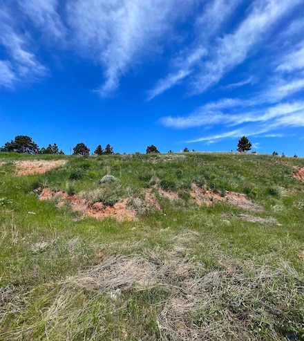 2633 Meadows Dr, Sturgis, SD 57785