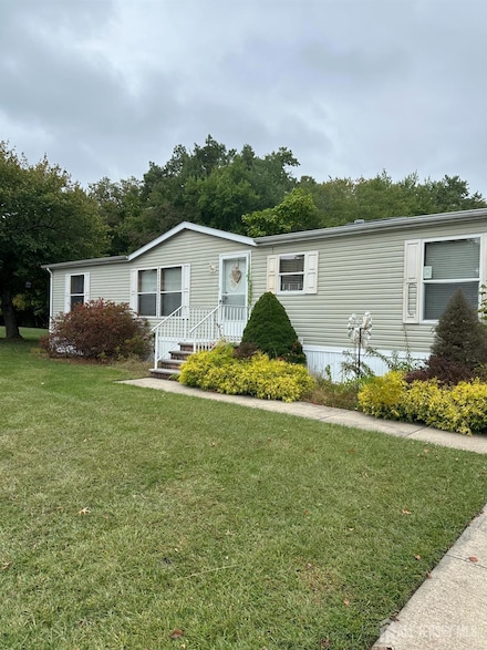 268 Laura Ct, Spotswood, NJ 08884