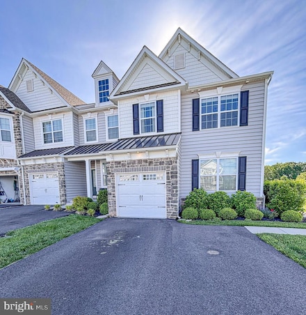 313 Flintrock Ct, Collegeville, PA 19426