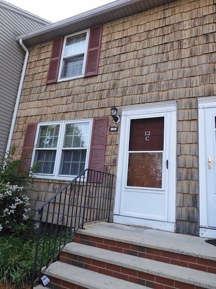 12 Oliver St Unit 12C, Haverhill, MA 01832