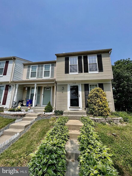 1328 E Spring Meadow Ct, Edgewood, MD 21040