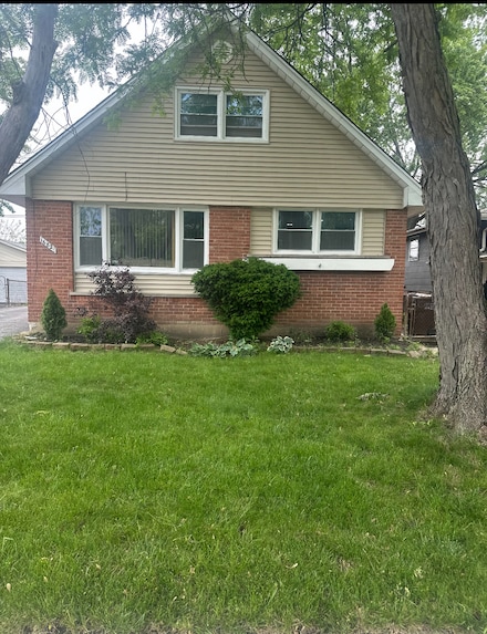 16827 Glen Oaks Dr, Country Club Hills, IL 60478