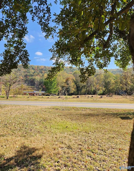 557 Cap Adkins Rd SE, Huntsville, AL 35803