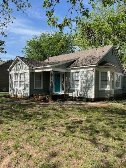 1715 N Oak Ave, Mineral Wells, TX 76067