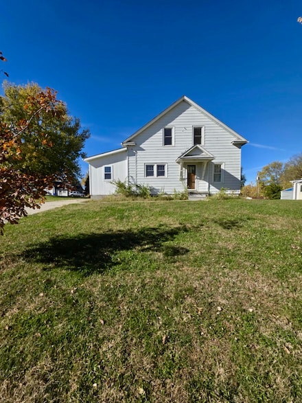 356 S Pine St, Avoca, IA 51521