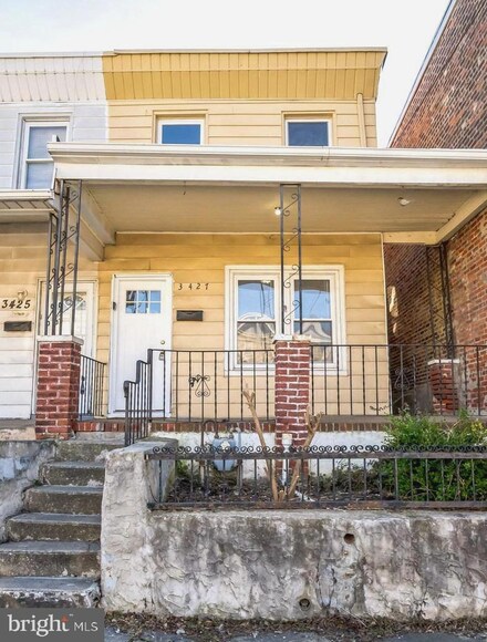 3427 W 3rd St, Marcus Hook, PA 19061