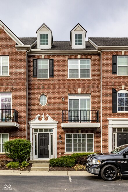 1057 3rd Ave NW, Carmel, IN 46032