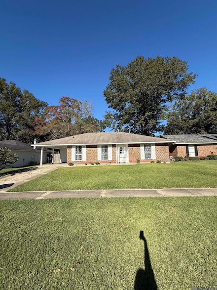 13745 Broad Ct, Baton Rouge, LA 70810