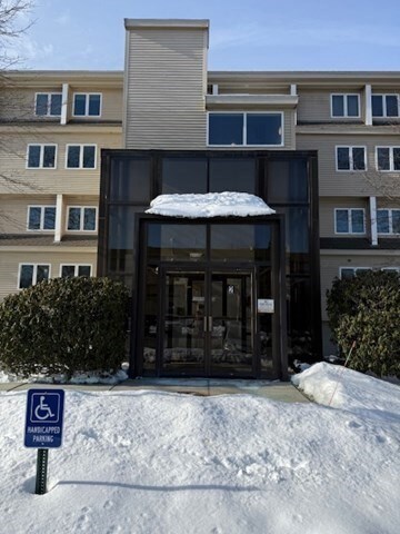 2 Duck Pond Rd Unit 115, Beverly, MA 01915