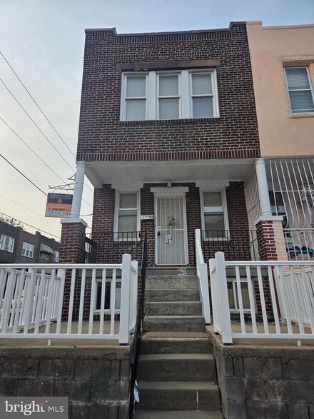 199 W Annsbury St, Philadelphia, PA 19140