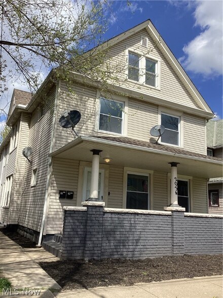 2034 Clover Ave, Cleveland, OH 44109